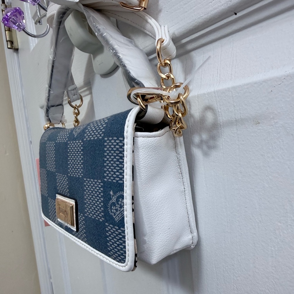 NWT Juicy Couture Miss Independent Crossbody in Medium Wash Denim - Picture 3 of 7